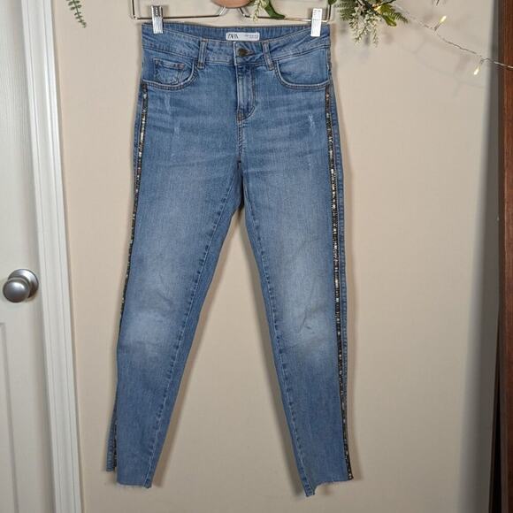 Zara Denim - Zara Denim Embroidered Crystal Jeans Size 26